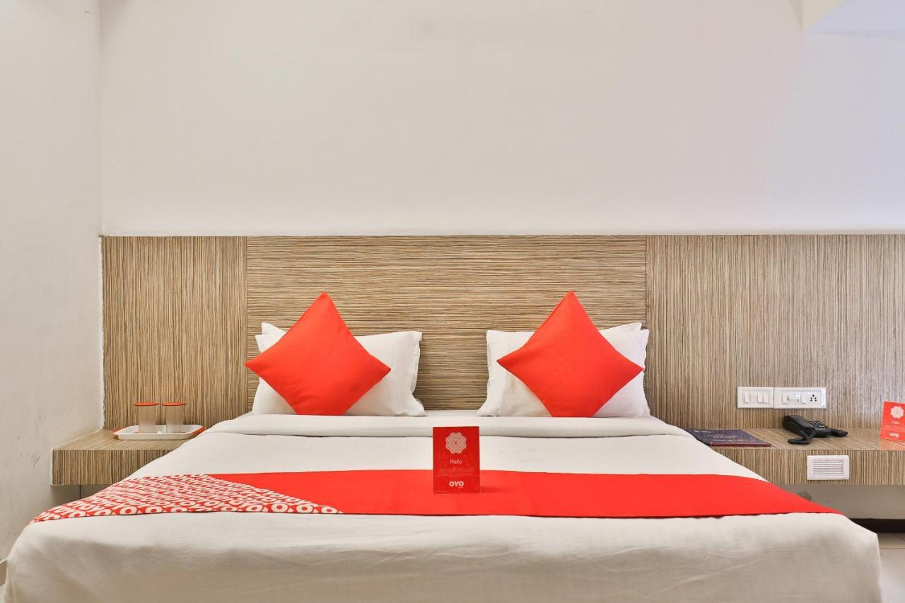 Oyo 8758 Hotel Swagatam Ahmedabad Exterior photo