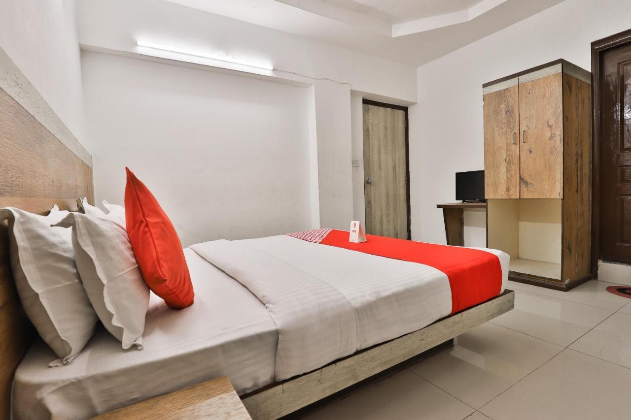 Oyo 8758 Hotel Swagatam Ahmedabad Exterior photo